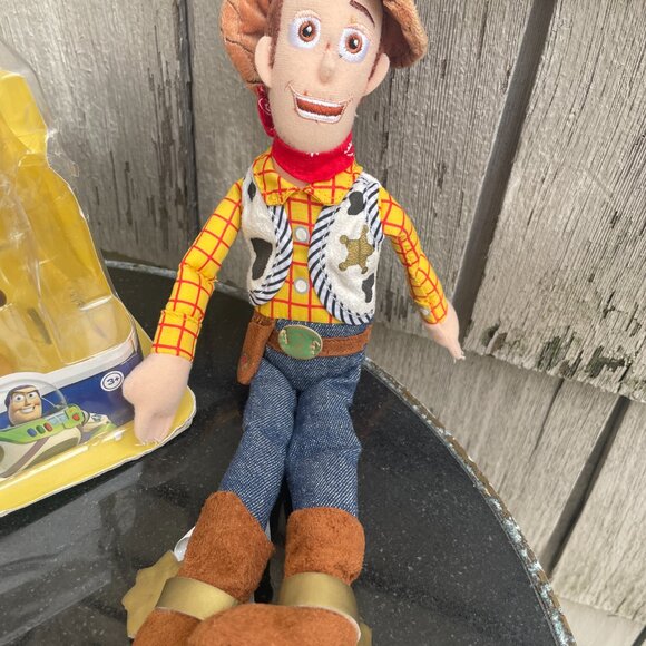 Toy Story Lot Plush, Gabby Figurine, and Pin - Picture 4 of 6